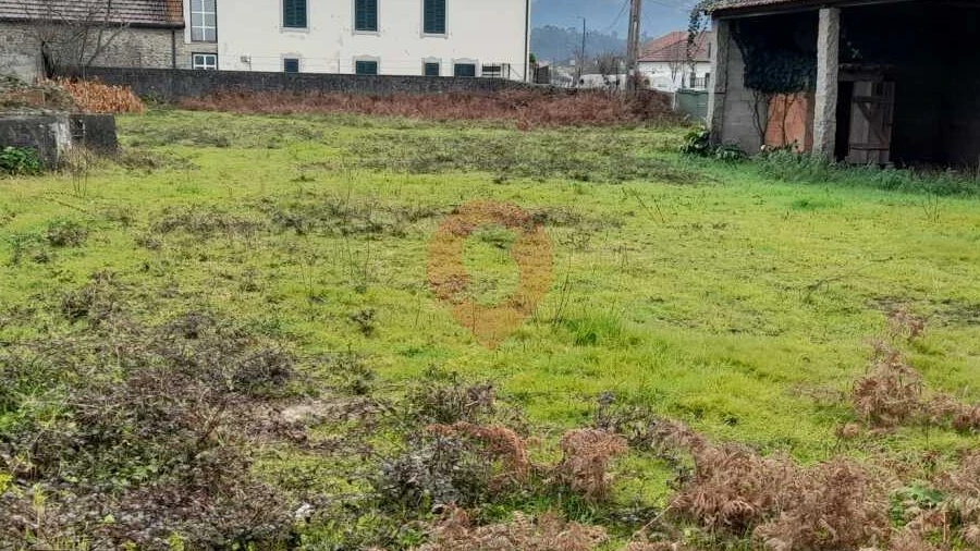 Terreno para Venda em Valença, Cristelo Covo e Arão