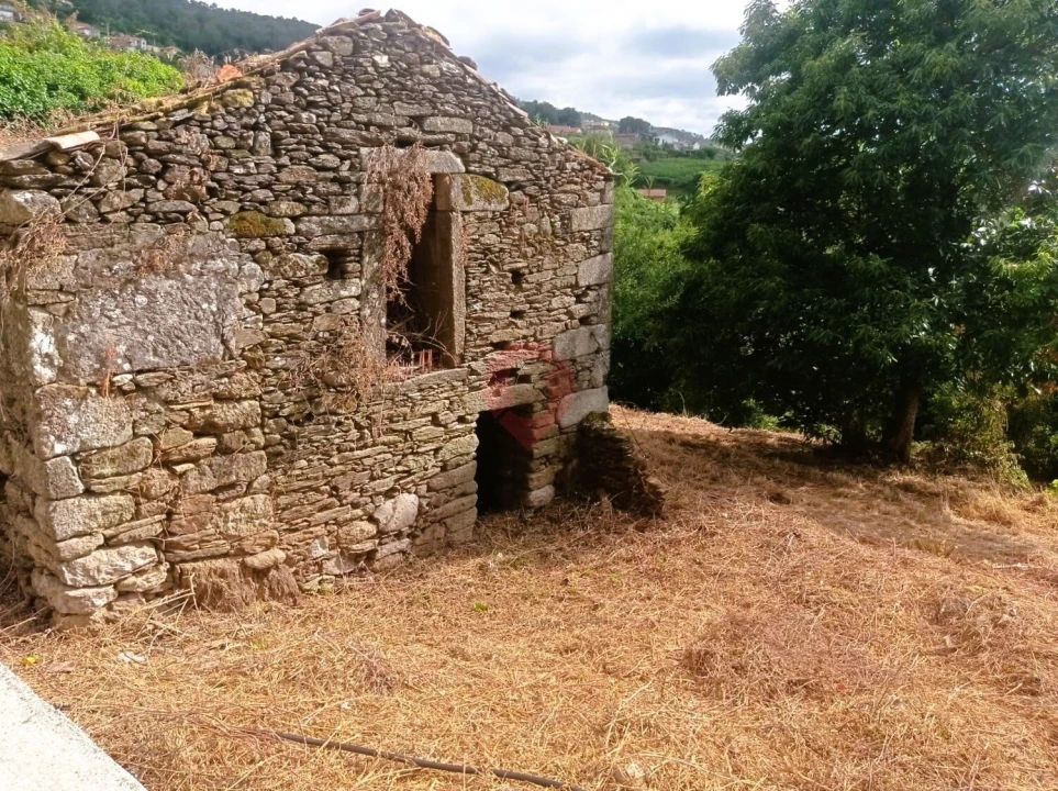 Moradia T3 para Venda em Riba de Mouro Foto 1