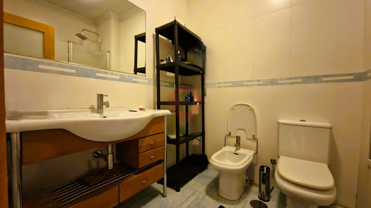 Apartamento T4 para Venda em Mazedo e Cortes Foto 16