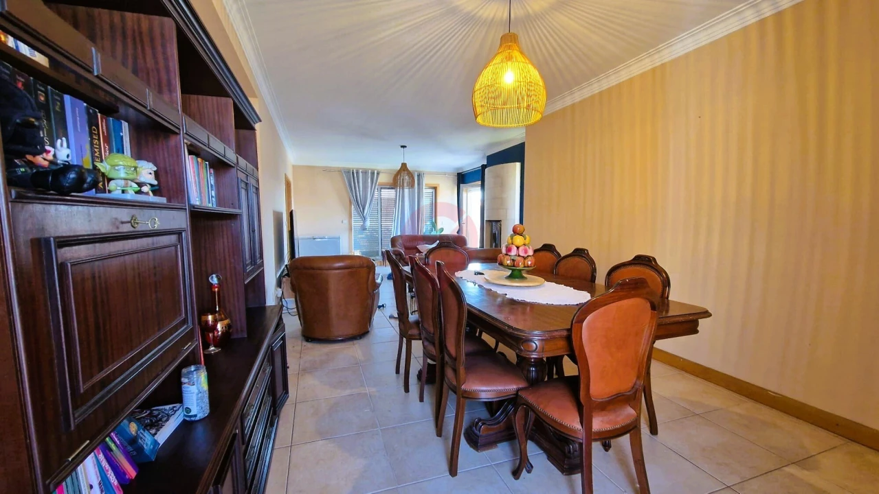 Apartamento T4 para Venda em Mazedo e Cortes Foto 8