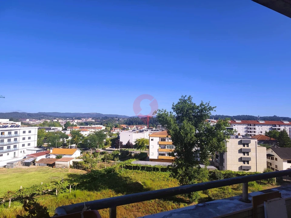 Apartamento T4 para Venda em Mazedo e Cortes Foto 17