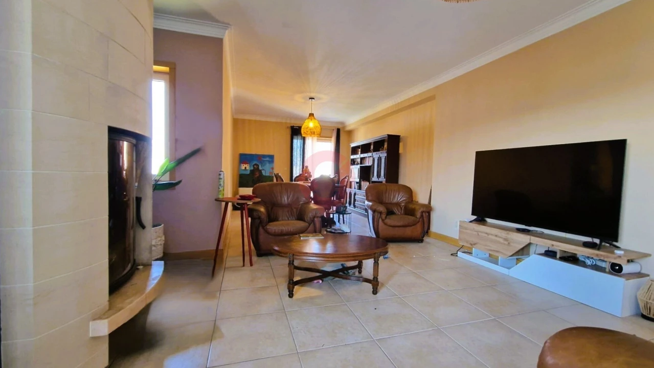 Apartamento T4 para Venda em Mazedo e Cortes Foto 7