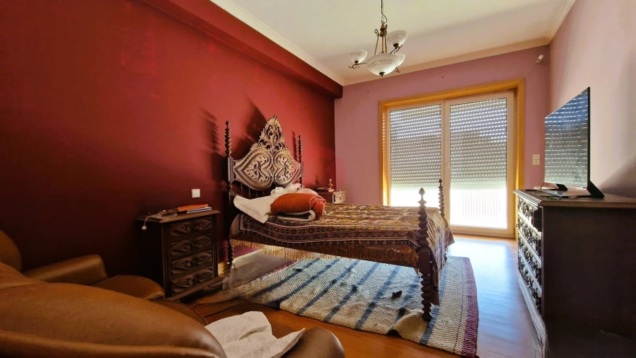 Apartamento T4 para Venda em Mazedo e Cortes Foto 12