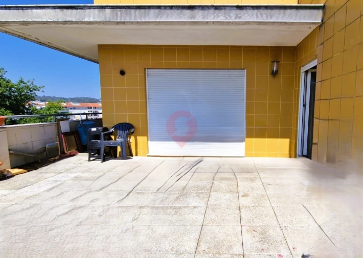 Apartamento T4 para Venda em Mazedo e Cortes Foto 2
