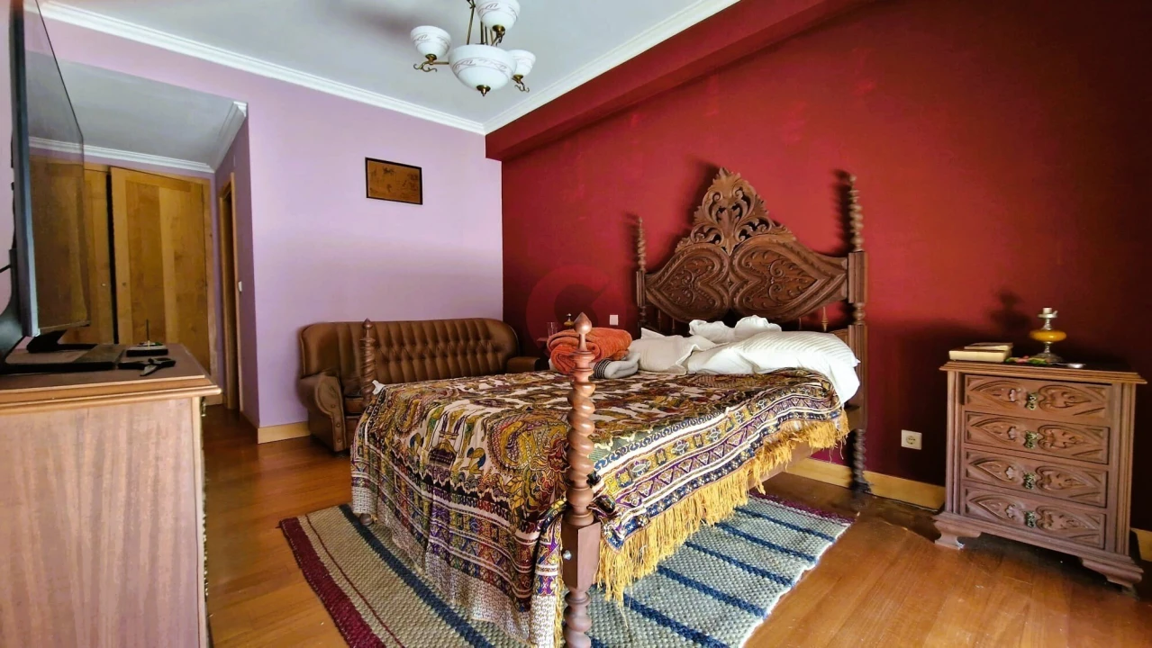 Apartamento T4 para Venda em Mazedo e Cortes Foto 11
