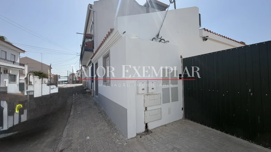 Moradia T1 para Venda em Couço Foto 3