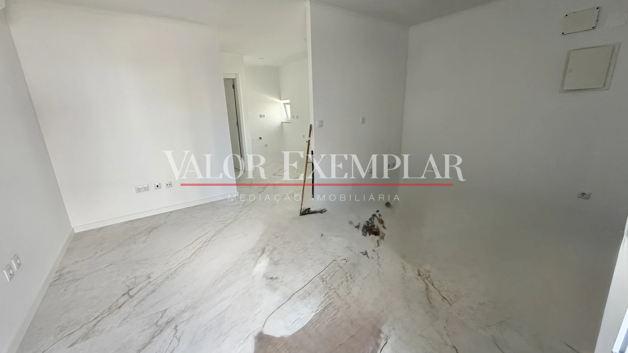 Moradia T1 para Venda em Couço Foto 5