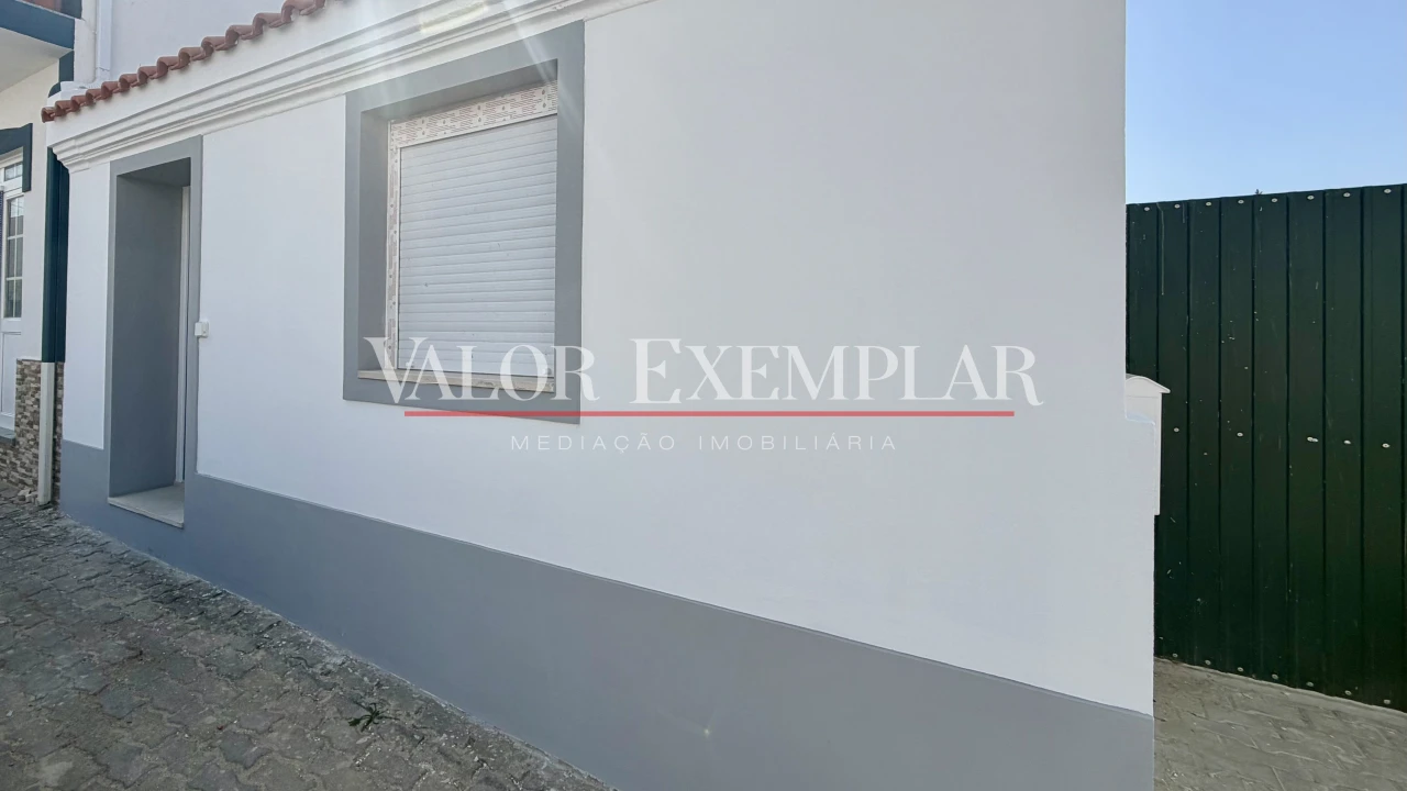Moradia T1 para Venda em Couço Foto 1