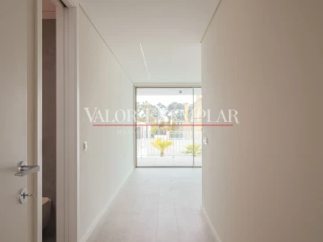 Moradia T5 para Venda em Corroios