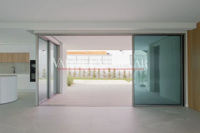 Moradia T5 para Venda em Corroios