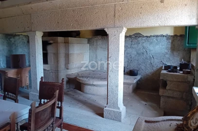 Moradia T10 para Venda em Geraz do Lima (Santa Maria, Santa Leocádia, Moreira), Deão