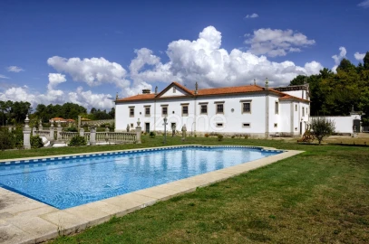 Moradia T10 para Venda em Geraz do Lima (Santa Maria, Santa Leocádia, Moreira), Deão