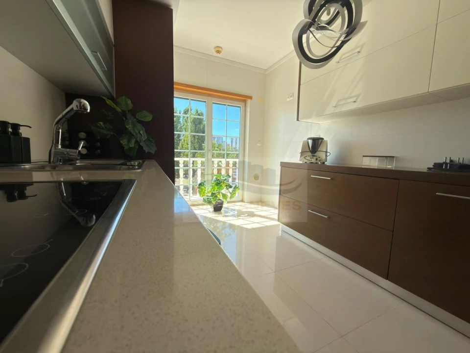 Apartamento T2 para Venda em Águas Livres Foto 9