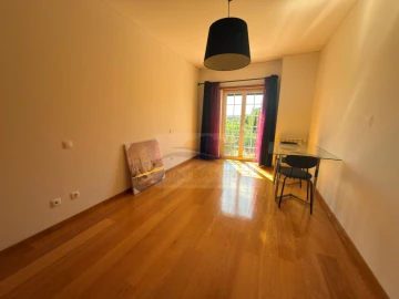 Apartamento T2 para Venda em Águas Livres