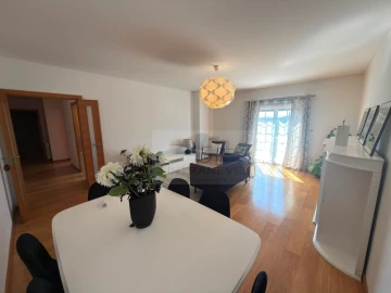 Apartamento T2 para Venda em Águas Livres
