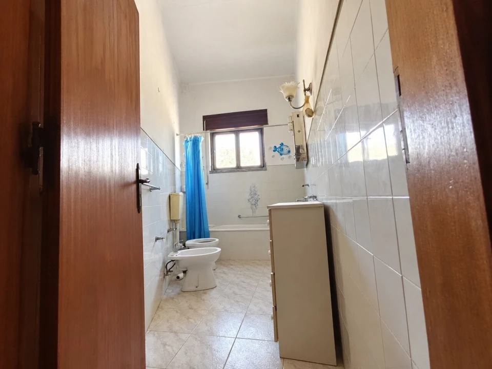 Moradia T9 para Venda em Marvila, Ribeira Santarém, São Salvador, São Nicolau Foto 27