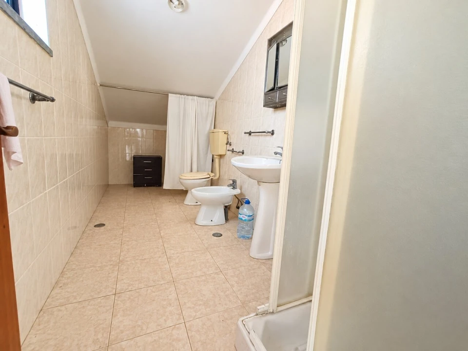 Moradia T9 para Venda em Marvila, Ribeira Santarém, São Salvador, São Nicolau Foto 34