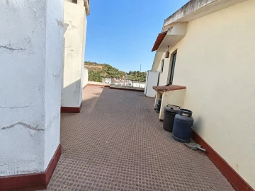 Moradia T9 para Venda em Marvila, Ribeira Santarém, São Salvador, São Nicolau