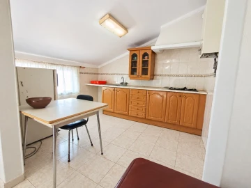 Moradia T9 para Venda em Marvila, Ribeira Santarém, São Salvador, São Nicolau