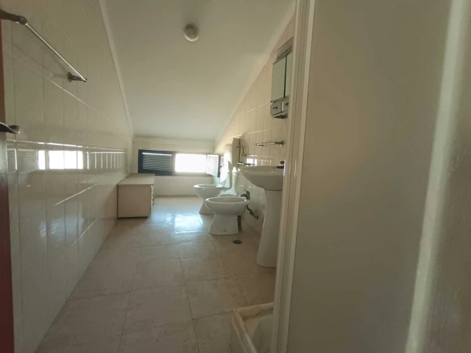 Moradia T9 para Venda em Marvila, Ribeira Santarém, São Salvador, São Nicolau Foto 52