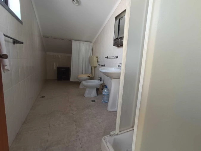 Moradia T9 para Venda em Marvila, Ribeira Santarém, São Salvador, São Nicolau Foto 53