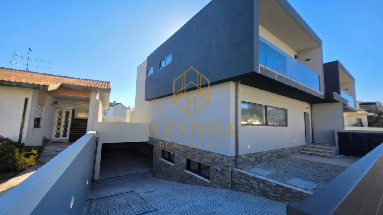 Moradia T3 para Venda em Cidade da Maia Foto 19