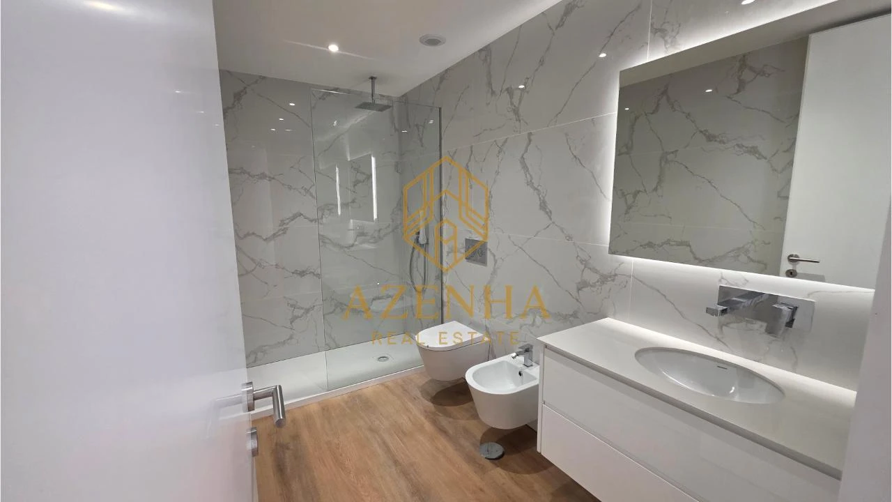 Moradia T3 para Venda em Cidade da Maia Foto 31