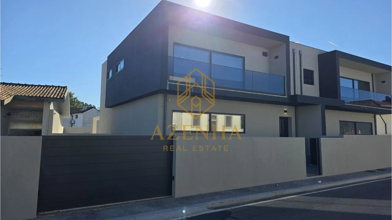 Moradia T3 para Venda em Cidade da Maia Foto 1