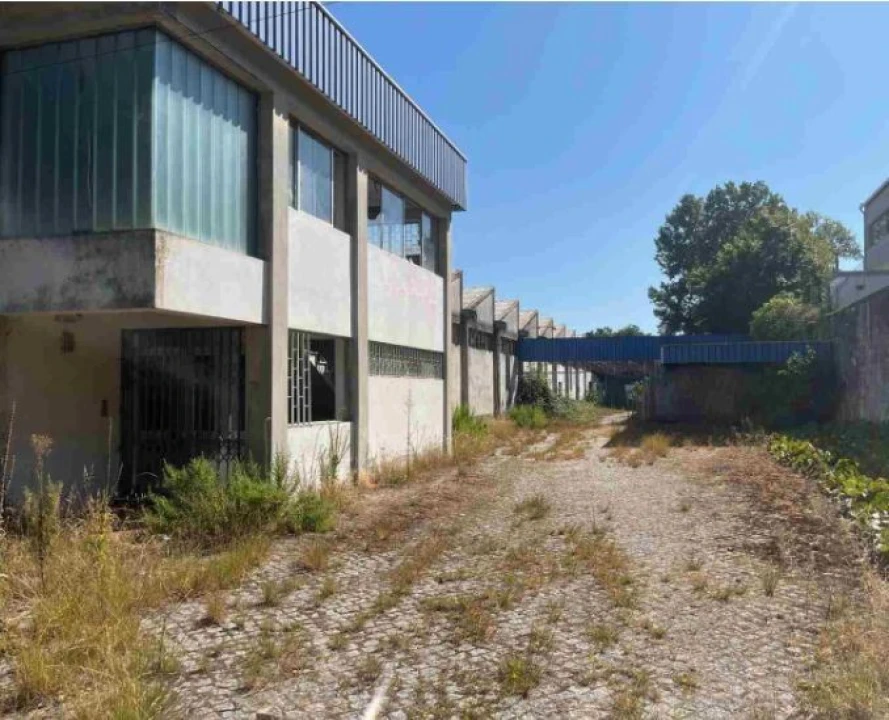 Armazém para Venda em O. Azeméis, Riba-Ul, Ul, Macinhata Seixa, Madail Foto 1
