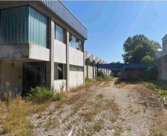 Armazém para Venda em O. Azeméis, Riba-Ul, Ul, Macinhata Seixa, Madail