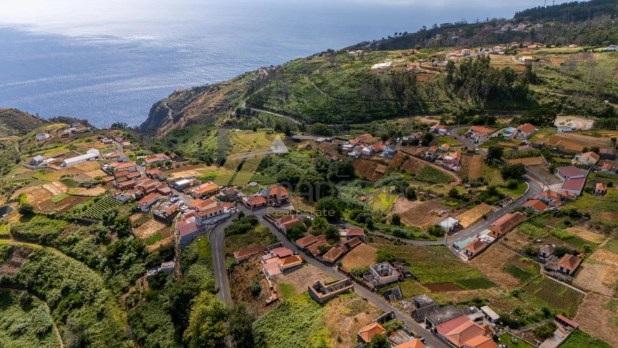 Moradia T2 para Venda em Fajã da Ovelha Foto 36