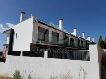 Moradia T3 para Venda em Vialonga