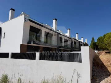 Moradia T3 para Venda em Vialonga