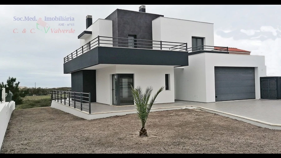 Moradia T4 para Venda em Silveira