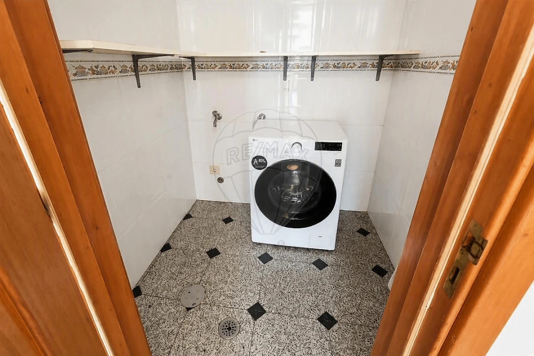Apartamento T3 para Venda em São Felix da Marinha Foto 11