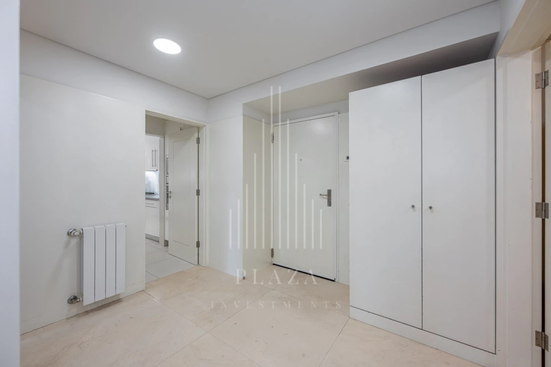 Apartamento T3 para Venda em Lordelo do Ouro e Massarelos Foto 16
