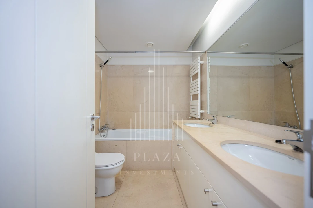Apartamento T3 para Venda em Lordelo do Ouro e Massarelos Foto 31