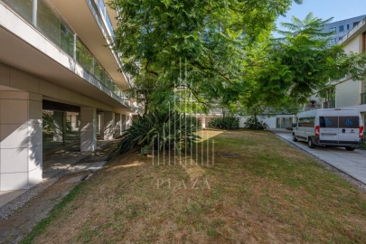 Apartamento T3 para Venda em Lordelo do Ouro e Massarelos