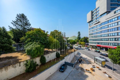 Apartamento T3 para Venda em Lordelo do Ouro e Massarelos