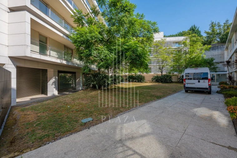 Apartamento T3 para Venda em Lordelo do Ouro e Massarelos Foto 14