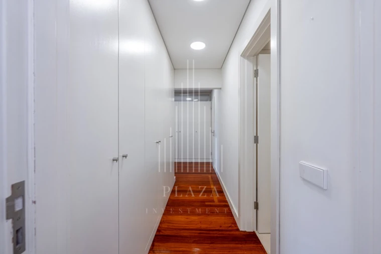 Apartamento T3 para Venda em Lordelo do Ouro e Massarelos Foto 21