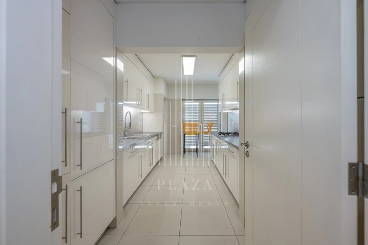Apartamento T3 para Venda em Lordelo do Ouro e Massarelos Foto 37