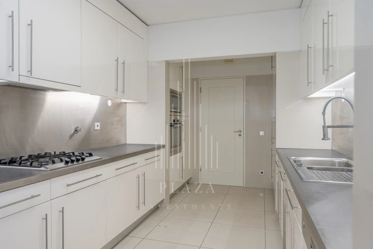 Apartamento T3 para Venda em Lordelo do Ouro e Massarelos Foto 39