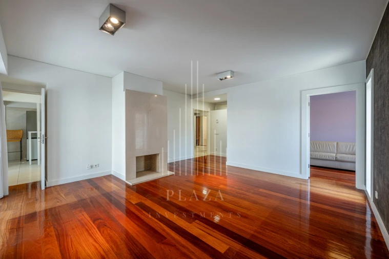Apartamento T3 para Venda em Lordelo do Ouro e Massarelos Foto 4