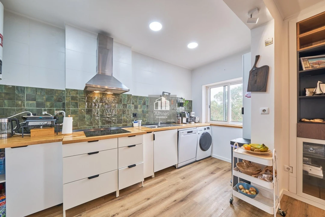 Apartamento T3 para Venda em Charneca de Caparica e Sobreda Foto 6