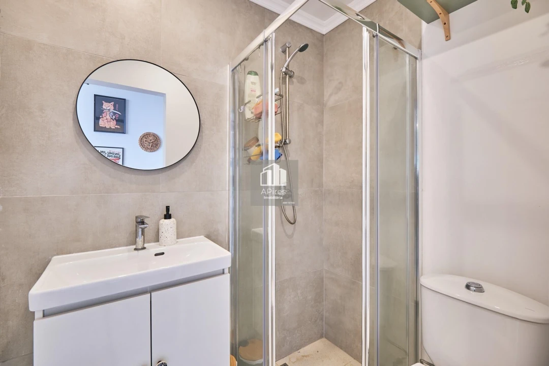 Apartamento T3 para Venda em Charneca de Caparica e Sobreda Foto 16