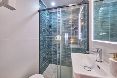 Apartamento T3 para Venda em Charneca de Caparica e Sobreda