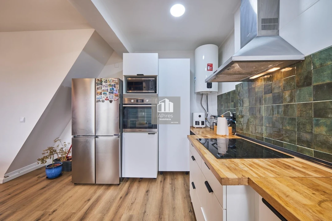 Apartamento T3 para Venda em Charneca de Caparica e Sobreda Foto 7