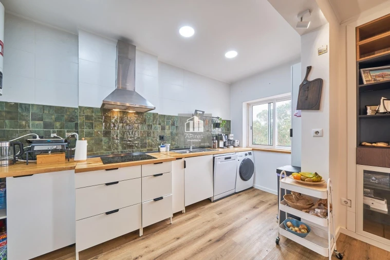 Apartamento T3 para Venda em Charneca de Caparica e Sobreda Foto 6