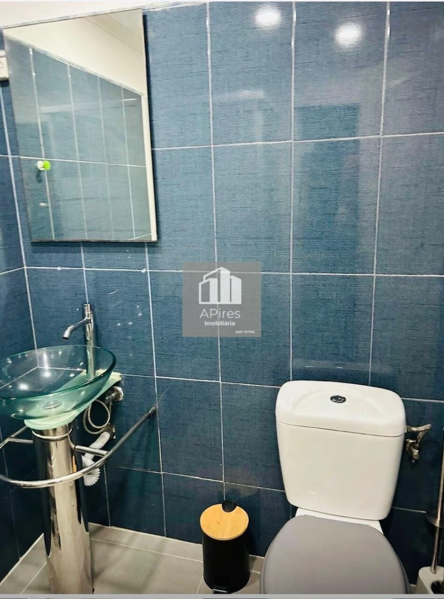 Apartamento T1 para Venda em Costa da Caparica Foto 8